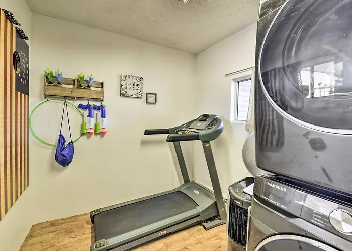 Family-friendly Near Downtown! *